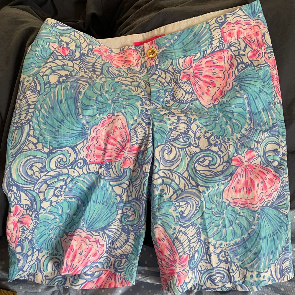 Lily Pultzer burmuda shorts